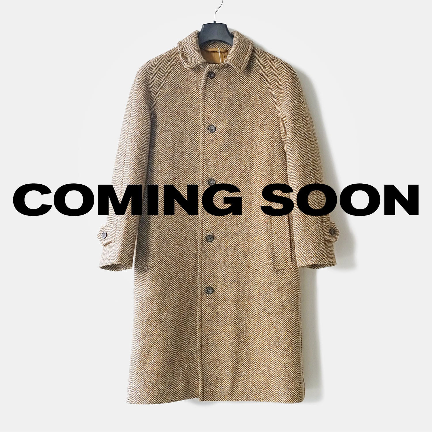 ﻿Exclusive Balmacaan Coat - Magee Tweed Beige